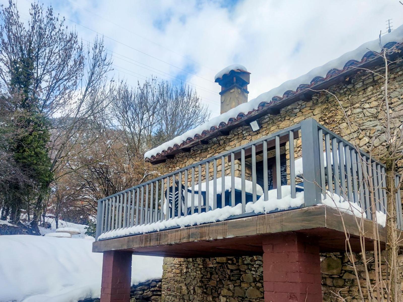 M De Puigsec Mas Rural Al Ripolles Girona Exterior foto