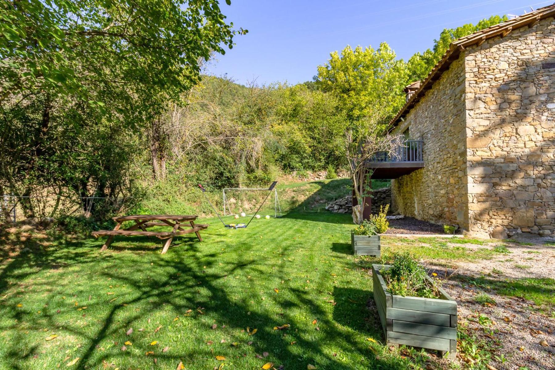 M De Puigsec Mas Rural Al Ripolles Girona Exterior foto