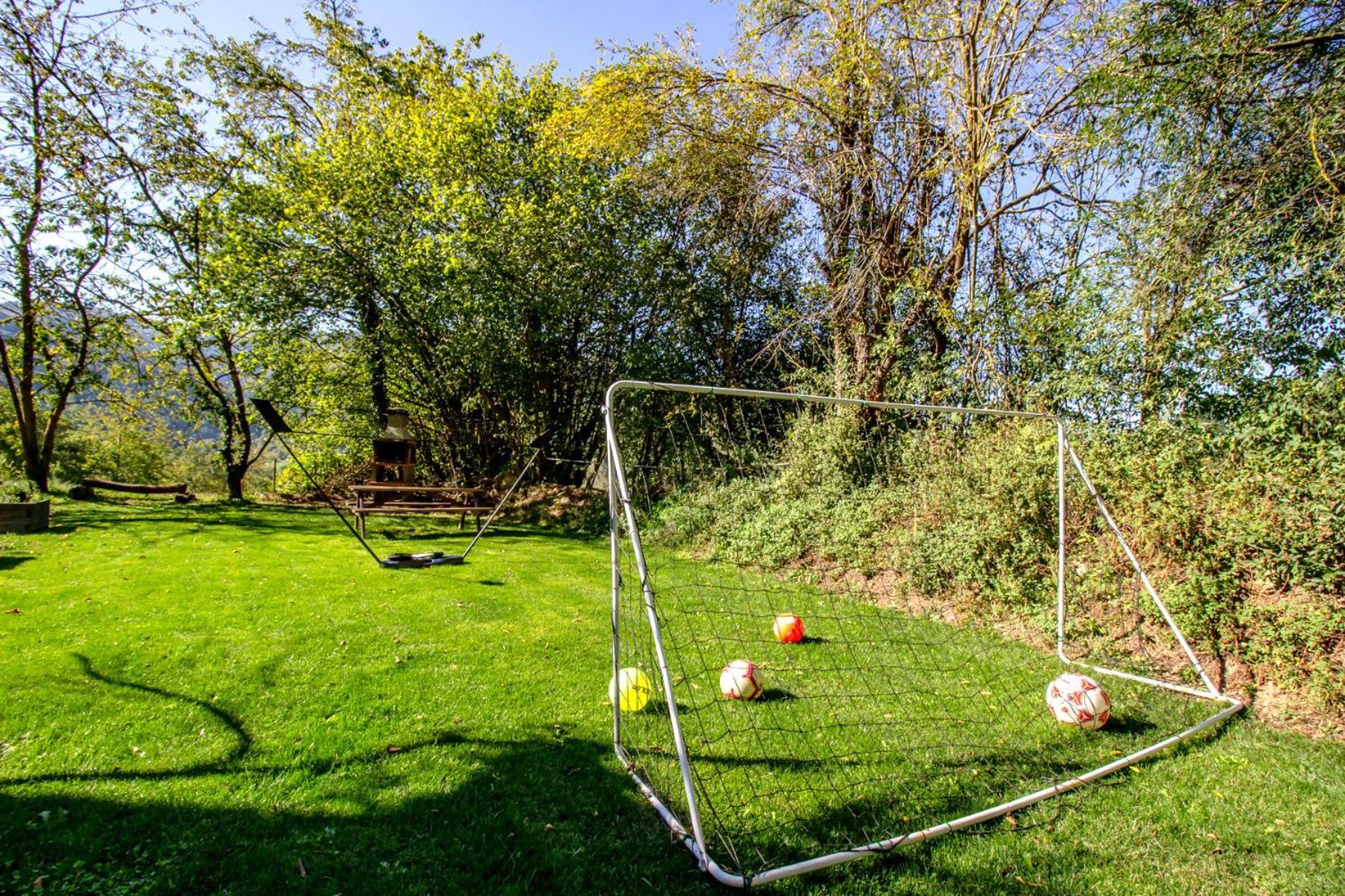 M De Puigsec Mas Rural Al Ripolles Girona Exterior foto